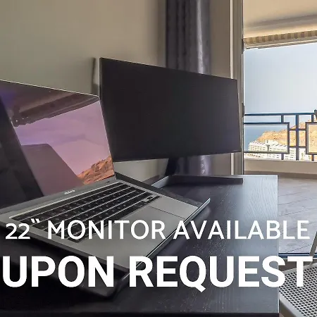 Stunning Views Guaranteed Apartment *