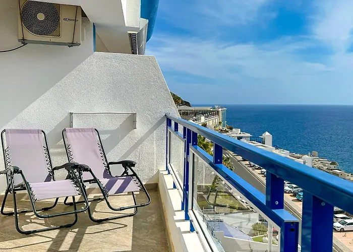 Stunning Views Guaranteed * تاوريتو